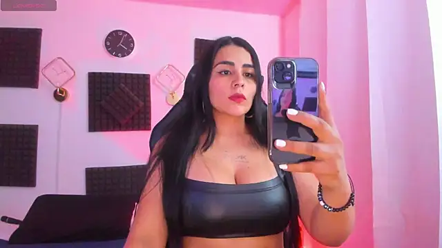 hannarusso online show from 11/21/25, 09:02