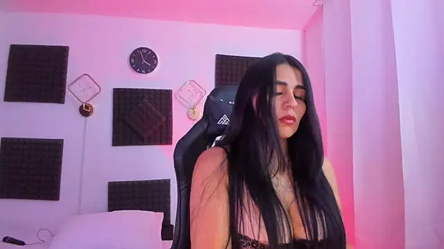 hannarusso online show from 12/01/25, 08:58