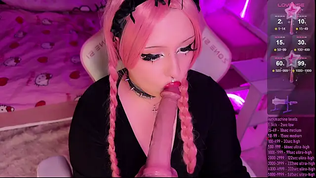 Snapshot of dollskill_ chatting on 04/19/26, 09:17 dollskill online show from 04/19/26, 09:17