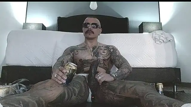 danilog515 online show from 03/20/25, 06:30