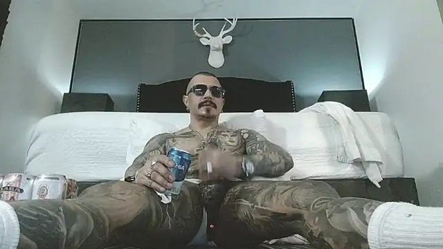 danilog515 online show from 04/12/26, 11:43