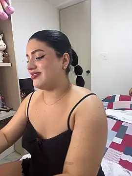 pareja curiosa19 online show from 04/18/26, 07:51