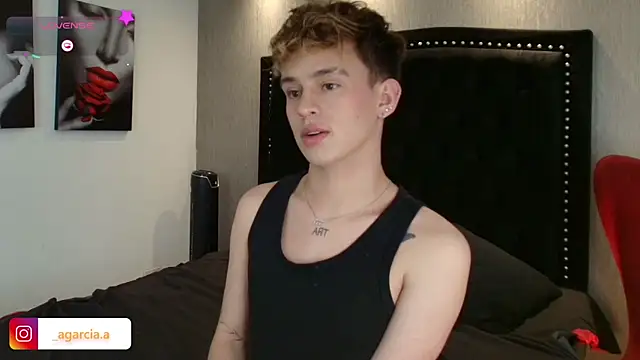 LiamWildx20 online show from 01/14/26, 05:24