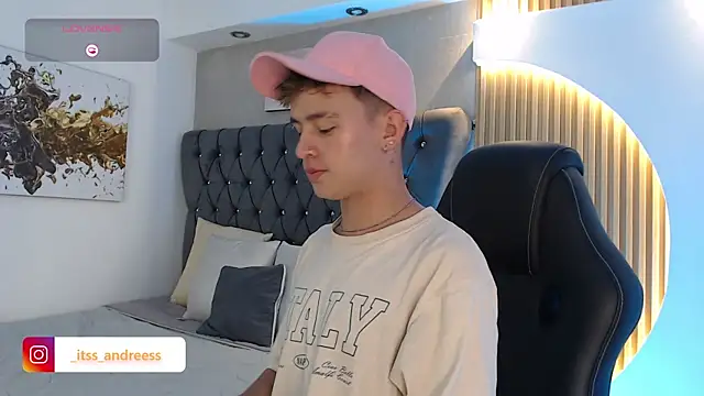 LiamWildx20 online show from 07/02/26, 04:35