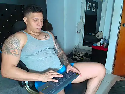 ethan dalton  online show from 10/21/25, 03:29