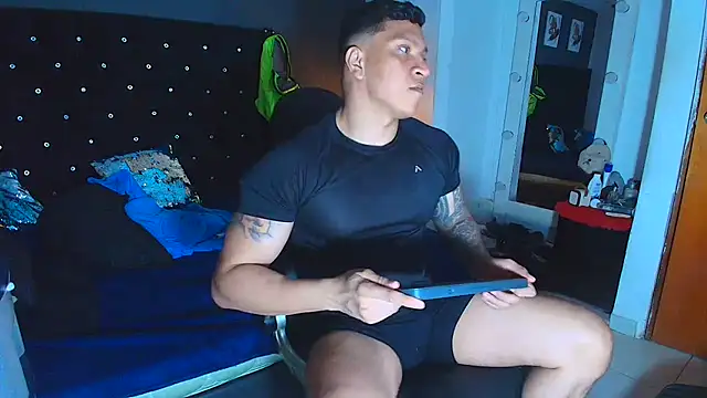 ethan dalton  online show from 11/19/25, 03:17