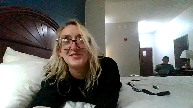 Kittaekatt online show from 02/12/26, 10:54