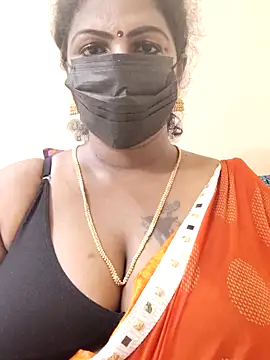 Snapshot of poojaa-rani chatting on 03/19/25, 07:17 poojaa-rani online show from 03/19/25, 07:17