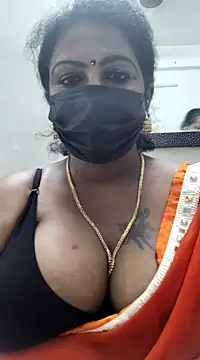 Snapshot of poojaa-rani chatting on 03/19/25, 10:20 poojaa-rani online show from 03/19/25, 10:20