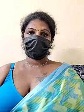 Snapshot of poojaa-rani chatting on 03/20/25, 11:12 poojaa-rani online show from 03/20/25, 11:12