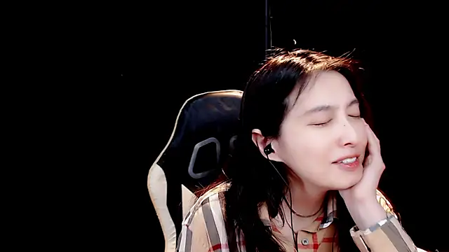 Snapshot of 9ban chatting on 03/20/25, 07:58 9ban online show from 03/20/25, 07:58