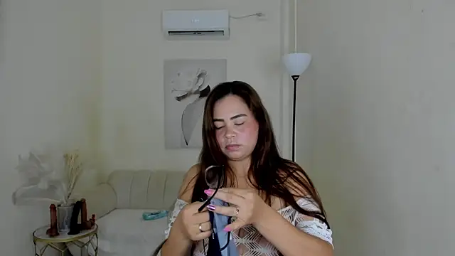 Andressa carpio online show from 05/08/26, 03:23