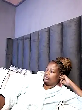 sexylira online show from 10/02/25, 10:22