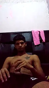 317894 online show from 11/13/25, 03:55