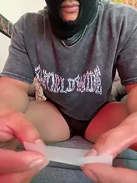 dirtyrobber635 online show from 03/17/25, 09:02