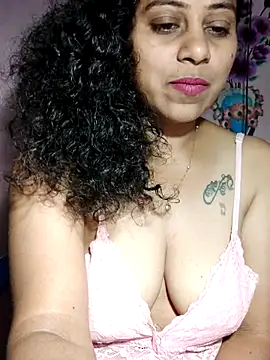 JENNIFERtamil online show from 03/10/26, 07:41