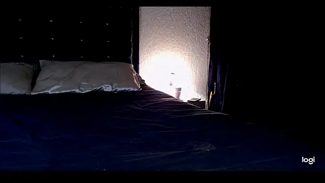 andrea gomes  online show from 09/28/25, 08:09