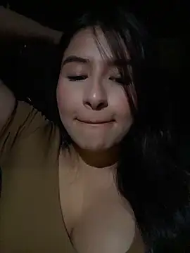 andrea gomes  online show from 04/22/26, 06:38