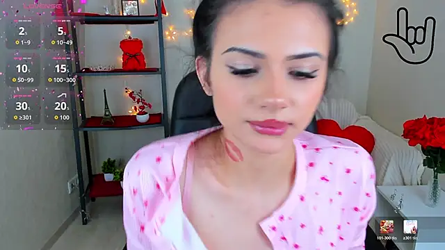 Snapshot of Kitti__ chatting on 05/18/26, 05:02 Kitti online show from 05/18/26, 05:02
