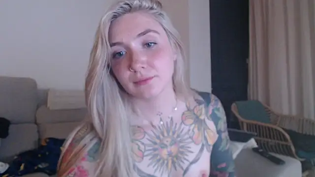 tattoobbgirl online show from 12/13/25, 07:53