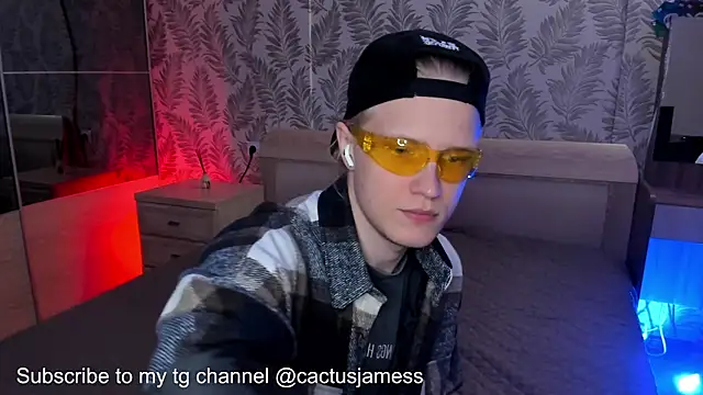 Snapshot of Cactus__James chatting on 09/10/25, 03:56 Cactus  James online show from 09/10/25, 03:56