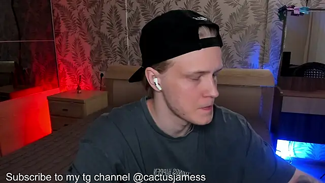 Snapshot of Cactus__James chatting on 10/21/25, 05:13 Cactus  James online show from 10/21/25, 05:13