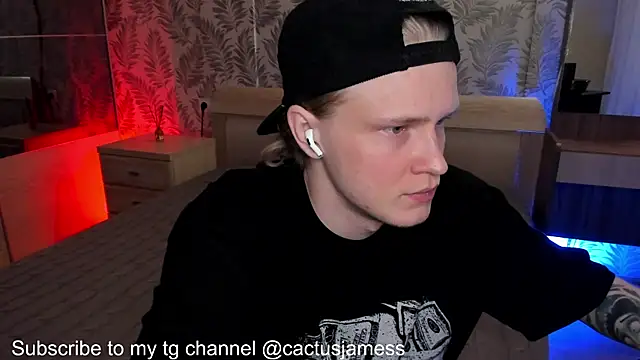 Snapshot of Cactus__James chatting on 10/24/25, 06:04 Cactus  James online show from 10/24/25, 06:04