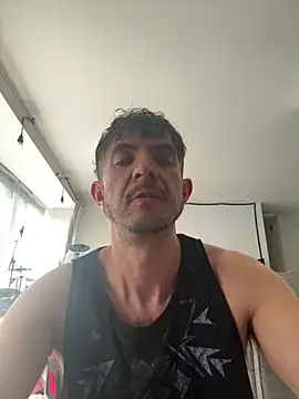 VicS119717 online show from 04/19/26, 08:44