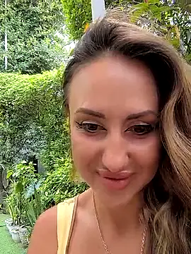 Brilliant-Splashes online show from 12/21/25, 04:41