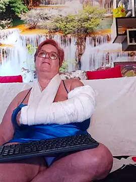 QueenPammy1 online show from 03/04/25, 12:33