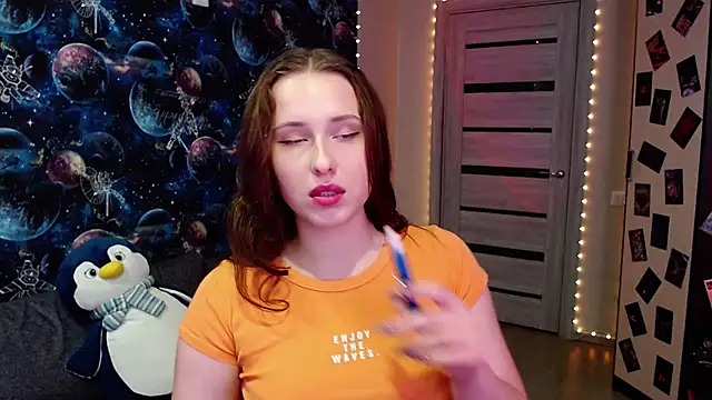 BarbiePieer online show from 10/17/25, 11:35