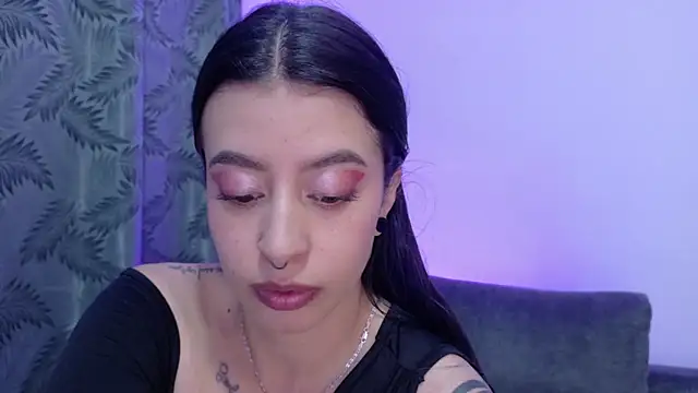 Misscarolsph online show from 04/20/26, 07:04