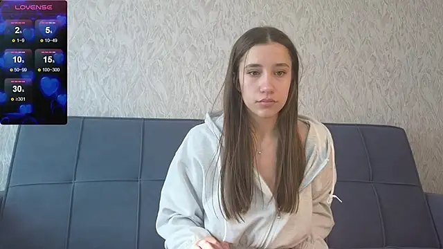 hot ass 18 online show from 03/17/25, 09:01