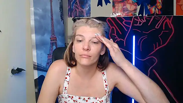 Snapshot of VanessaRey_ chatting on 05/23/26, 03:34 VanessaRey online show from 05/23/26, 03:34