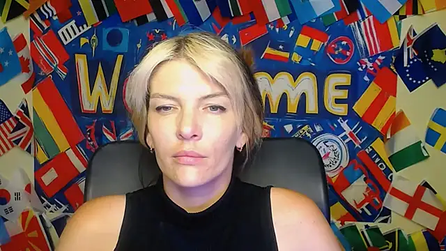 Snapshot of VanessaRey_ chatting on 07/23/26, 06:44 VanessaRey online show from 07/23/26, 06:44