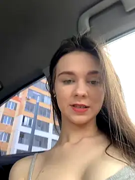 MilaBee online show from 10/02/25, 08:43