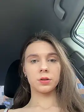 MilaBee online show from 10/21/25, 09:32