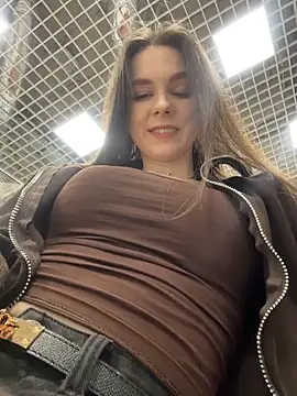 MilaBee online show from 03/28/26, 05:18