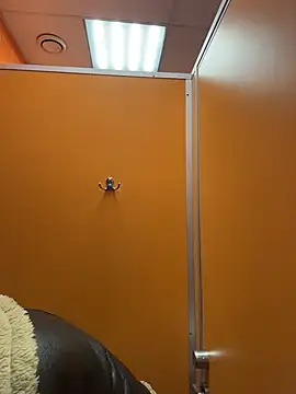 MilaBee online show from 04/19/26, 11:31