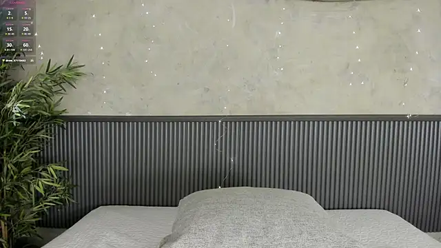 mia lacy  online show from 12/02/25, 12:21