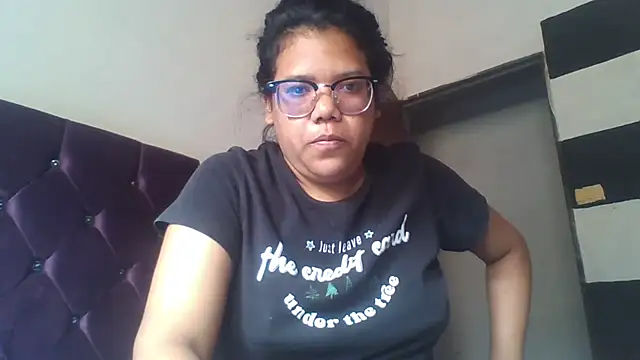 Valeria Tiffany online show from 10/23/25, 05:55