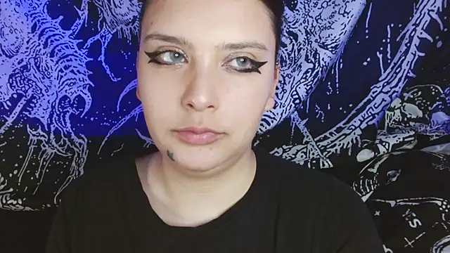 mikaskullcs online show from 11/12/25, 09:25