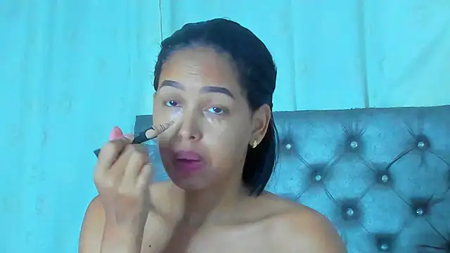 Snapshot of NikkiStarrr chatting on 10/25/25, 10:45 NikkiStarrr online show from 10/25/25, 10:45