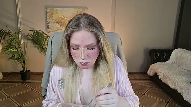 Jes Solar online show from 07/16/26, 08:48
