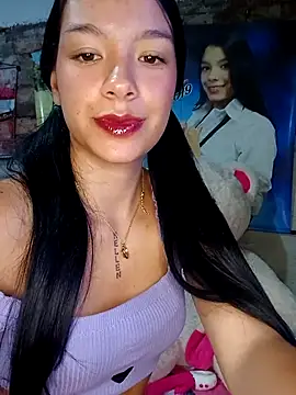 adrianagilton online show from 03/19/25, 02:24