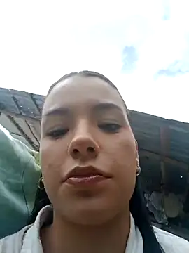 adrianagilton online show from 10/01/25, 02:56