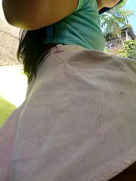 adrianagilton online show from 10/02/25, 03:08