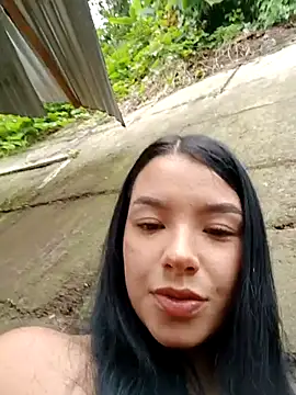 adrianagilton online show from 11/02/25, 05:48