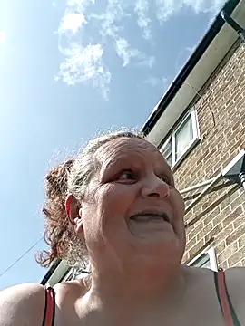 MissQueenBeex online show from 04/10/26, 10:31