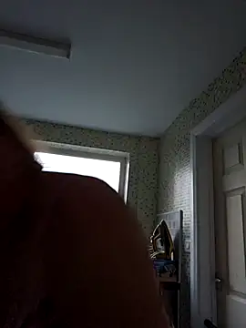 MissQueenBeex online show from 04/19/26, 05:45